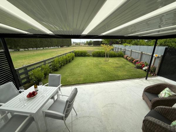 På bildet vises objektet Rural Studio som ligger i byen Hastings.