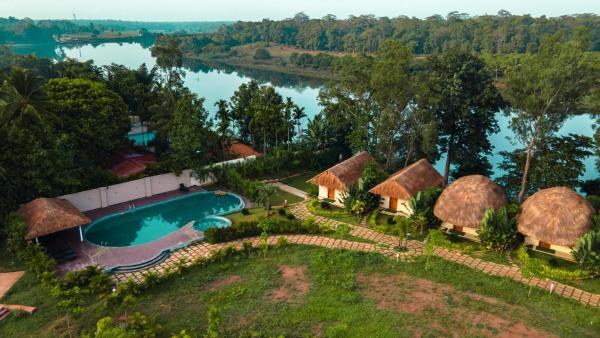 A la foto es mostra l'objecte Dandeli Kali River Resort situat a la ciutat de Dandeli.