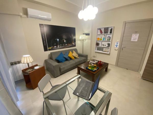 På billedet ses objektet Casa Contesse Messina, vicino Stadio San Filippo, Palarescifina e Policlinico beliggende i byen Messina.