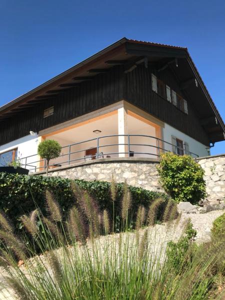 Auf dem Foto ist das Objekt Ferienhaus Westerbuchberg in der Stadt Übersee zu sehen.