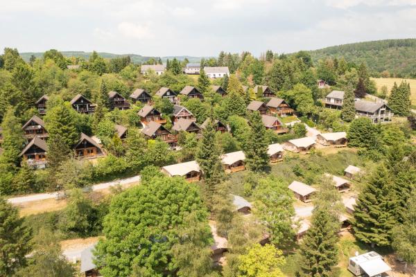The photo shows the ArdenParks Petite Suisse located in the city of Bournoufay.