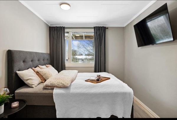 På bildet vises objektet Rom i Leilighet nærheten av Gardemoen Norway, 15C Østli som ligger i byen Dal.