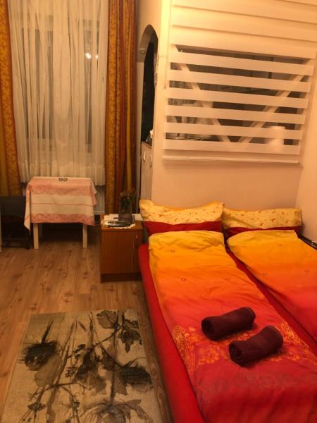 Nella foto è visibile l'oggetto Gaust's Studio situato nella città di Cisnădie.