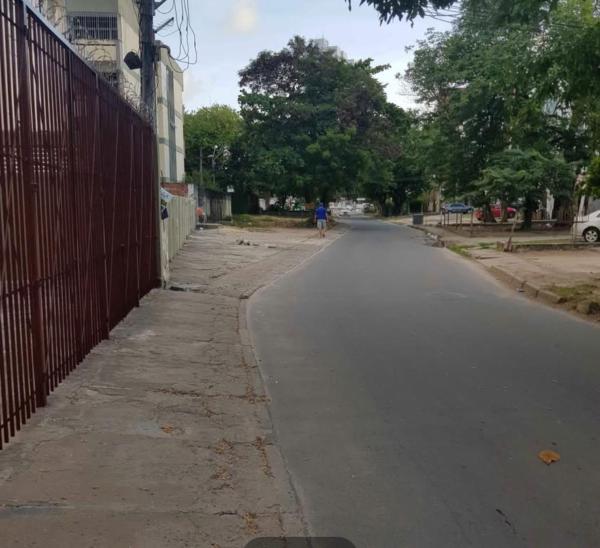 A la foto es mostra l'objecte Lar doce lar situat a la ciutat de Recife.