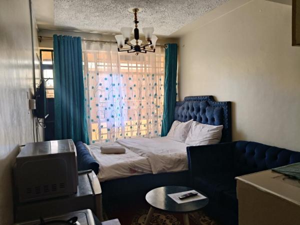 Auf dem Foto ist das Objekt Comfort and Calm Stays in Kinoo in der Stadt Kidono zu sehen.