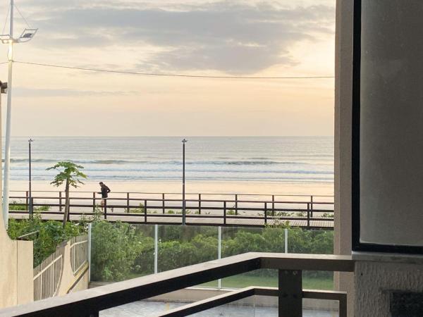 A la foto es mostra l'objecte Apartamento - Pé na Areia situat a la ciutat de Itapema.