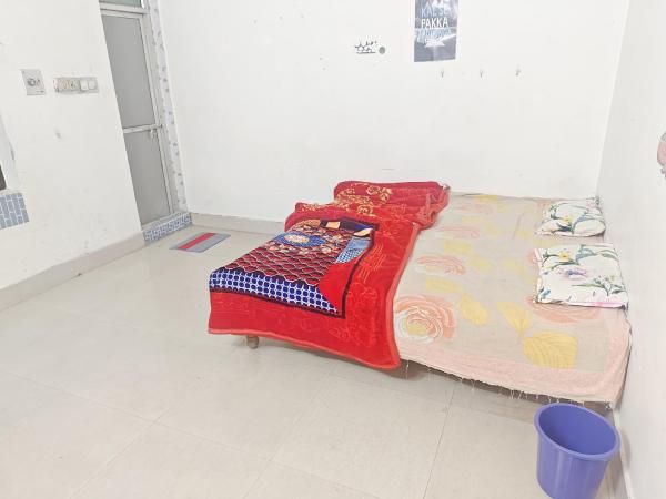 The photo shows the Luxury stay near Arail Ghat located in the city of Chaukhandi.