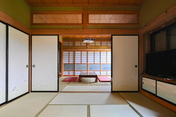 A la foto es mostra l'objecte Koh plus 香プラスRyokan-Style Stay Just 4 Minutes from Chino Station situat a la ciutat de Chino.
