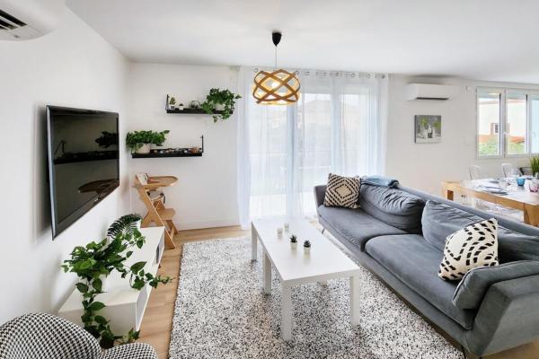 A la foto es mostra l'objecte Villa Eurexpo 185m2 situat a la ciutat de Bron.