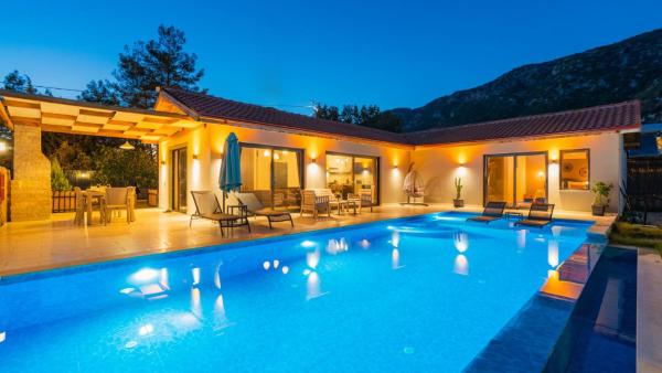 Saribelen Village 2 Bedroom Villa 6523, Kalkan