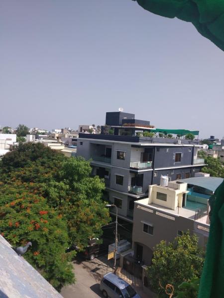 A la foto es mostra l'objecte STAY10 Apartment Hotel situat a la ciutat de Indore.