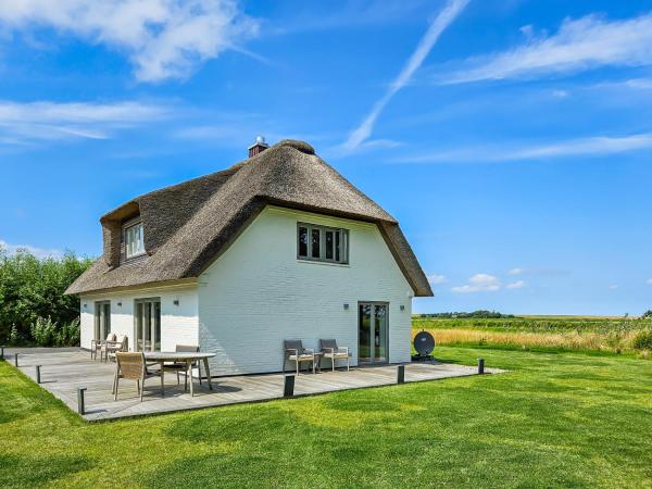 Na fotografii je vidět objekt Reethus 8 Grad Ost nacházející se ve městě Westerhever.