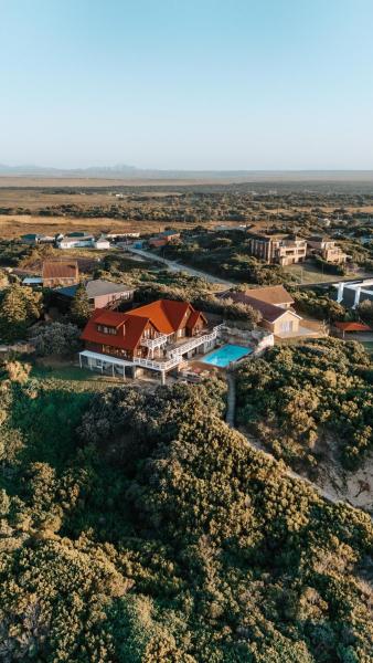 A la foto es mostra l'objecte Surf Lodge South Africa situat a la ciutat de Jeffreys Bay.