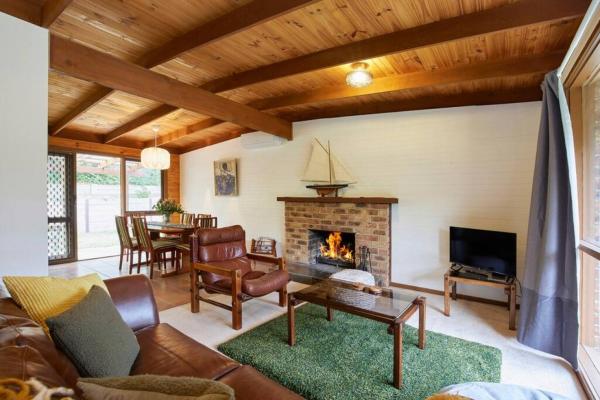 Seaside Retreat In Rye, Cozy 3-br Home - Rye