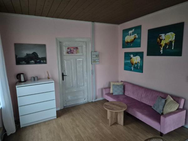 A la foto es mostra l'objecte cozy view apartment situat a la ciutat de Højer.