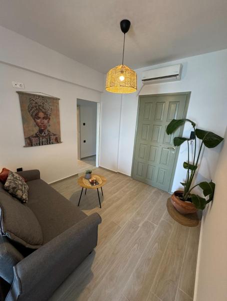 写真にはMírton市にあるmantinia-apartmentsが写っています。