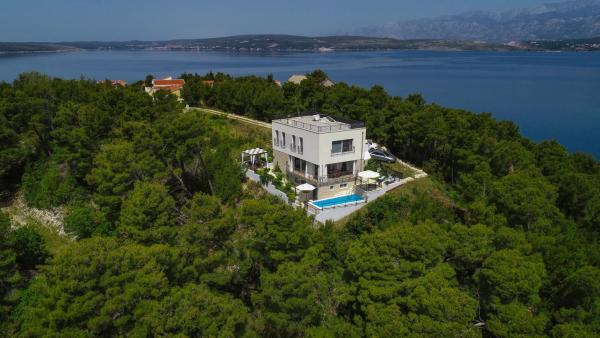 På billedet ses objektet Villa Mirta ZadarVillas beliggende i byen Paljuv.