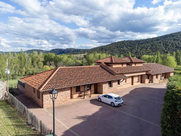 Na foto é possível ver o objeto CASA RURAL MIRALTAJO localizado na cidade de Rillo de Gallo.