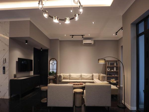 4br 4ba Villa w Outdoor BBQ Pickleball Party, Ho Chi Minh