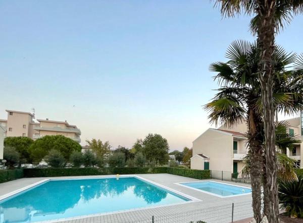 På billedet ses objektet Apartament Caorle de Lux swimming pool, parking, garden 2 beliggende i byen Caorle.