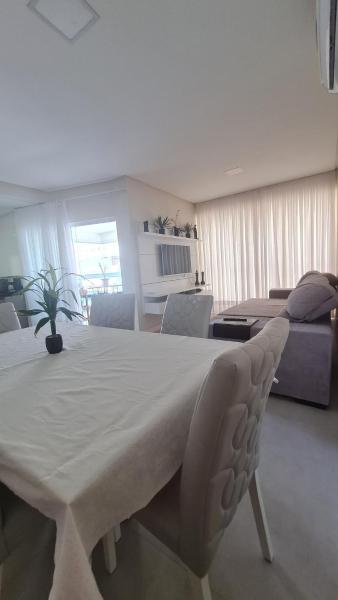 Στη φωτογραφία φαίνεται το αντικείμενο Apartamento no centro de Itapema που βρίσκεται στην πόλη Itapema.
