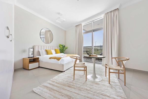 Silkhaus spacious studio in Art Gardens with gym & pool access, Dubai