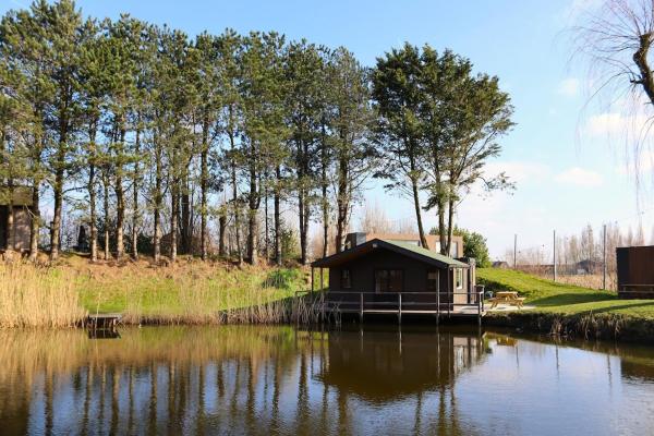 På billedet ses objektet The waterfront & birds nest beliggende i byen Evergem.