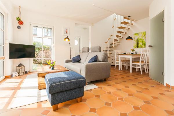 Nella foto è visibile l'oggetto Lindenstraße 41 Wohnung Gele Ginster situato nella città di Zingst.
