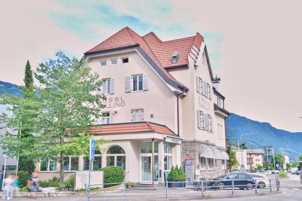 A la foto es mostra l'objecte Hotel Cavallino s'Rössl situat a la ciutat de Merano.