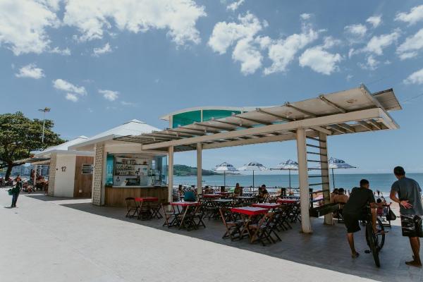 A la foto es mostra l'objecte 1Q de Frente para o Mar da Praia do Morro situat a la ciutat de Guarapari.