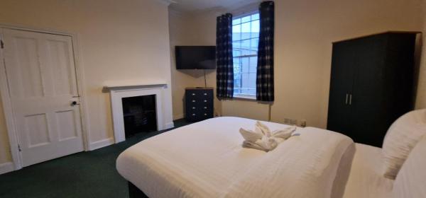På billedet ses objektet QUICK ROOMz WAKEFIELD beliggende i byen Wakefield.
