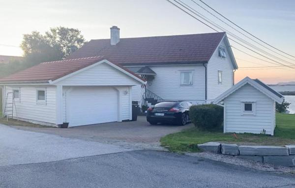 A la foto es mostra l'objecte 4 Bedroom Gorgeous Home In Atløy situat a la ciutat de Ask.