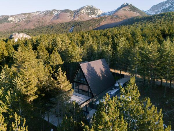 Kuvassa näkyy kohde Woodlander Mountain House Blidinje, joka sijaitsee kaupungissa Blidinje.