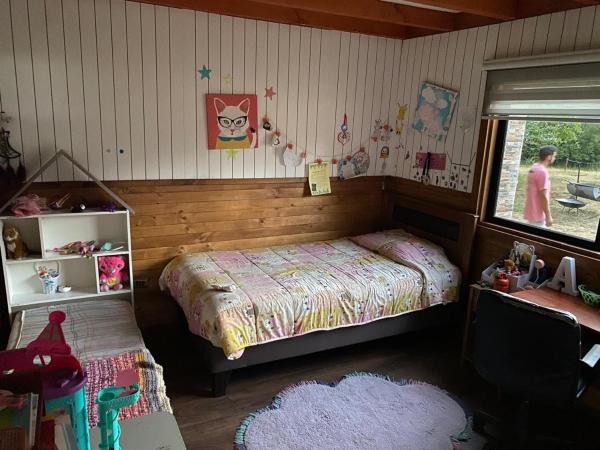 A la foto es mostra l'objecte Casa en el campo situat a la ciutat de Puerto Corrales.