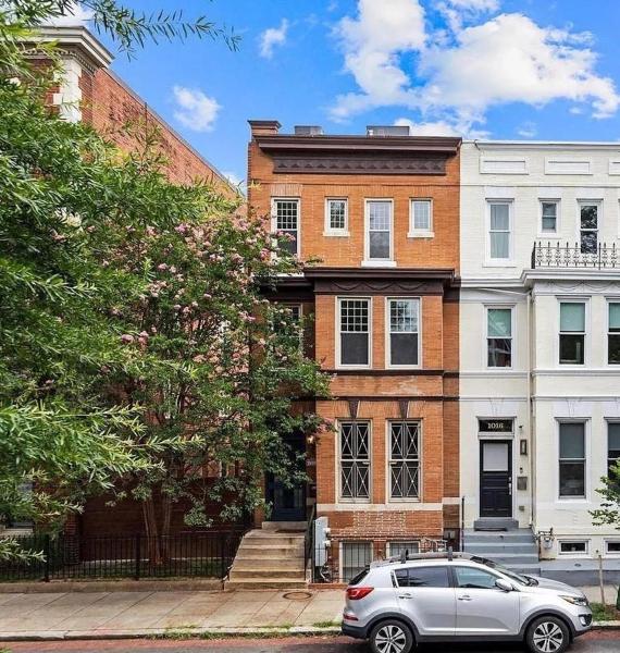 A la foto es mostra l'objecte Spacious US Capitol 3BR Apartment with Free Parking situat a la ciutat de Washington.