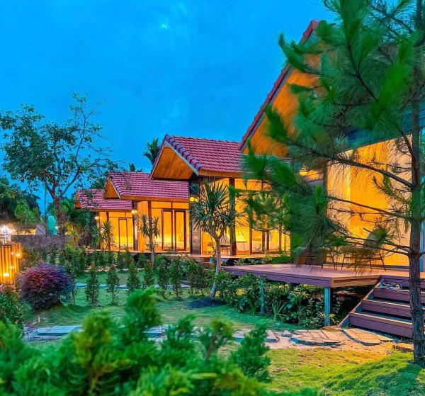 En la foto se muestra el objeto The Lake Farm - Dak Lak ubicado en la ciudad de Buôn Huê.