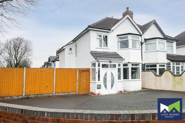 Modern 3 Bed House With Spacious Parking, Suitable For Contractors, Insurance Stays And Families Near Nec, Solihull & Bham Airport - Birmingham