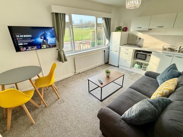Na zdjęciu widoczny jest obiekt Luxury 1-Bedroom Flat, Wi-Fi, Near Oxford centre położony w mieście Cumnor.