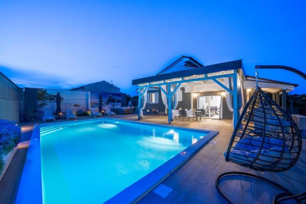Auf dem Foto ist das Objekt Ferienhaus für 6 Personen und 1 Kind in Brajkovici, Istrien Istrische Riviera in der Stadt Matohanci zu sehen.