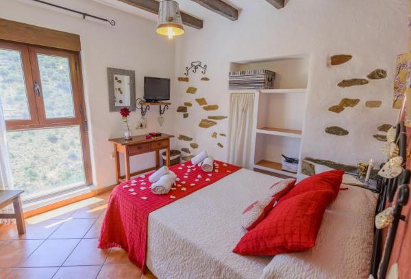 En la foto se muestra el objeto Casa Picachico ubicado en la ciudad de Macael.