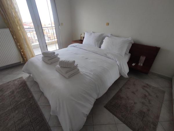 På billedet ses objektet Panorama 1 beliggende i byen Simvolí.