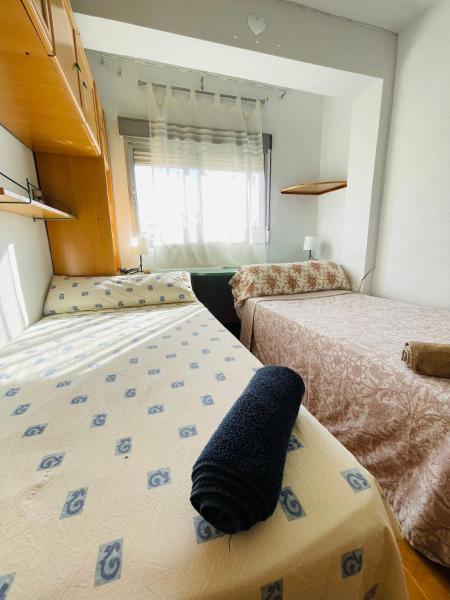 Habitaciones cómodas en la mejor zona de granada, Гранада