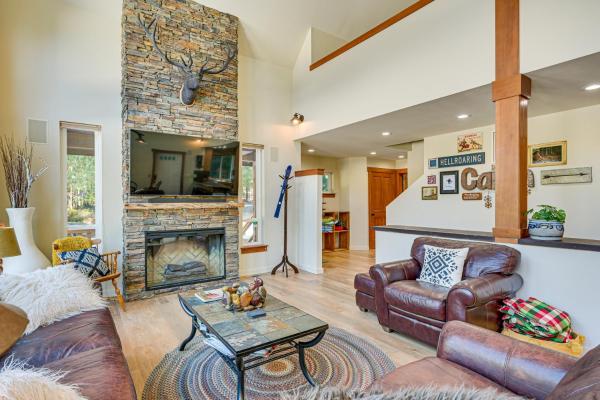 Foto 5: Mtn-View Packwood Cabin: Hot Tub, Deck & Fire Pit