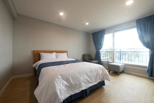 A la foto es mostra l'objecte Sweet Stay Pension situat a la ciutat de Kama-ri.