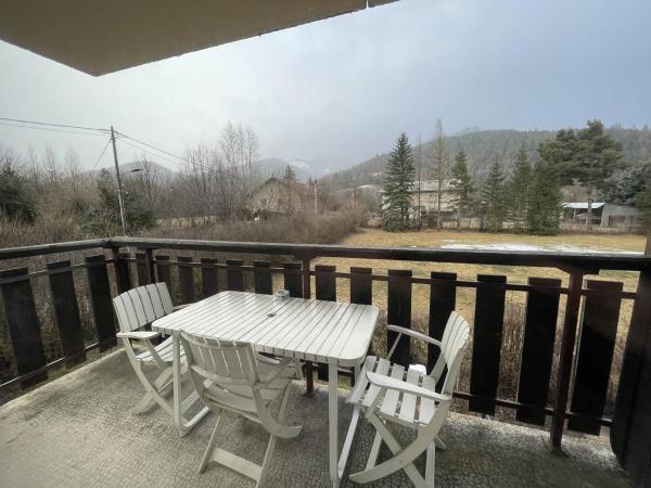 照片显示了位于Barcelonnette市的Appartement T3 avec Balcon, Barcelonnette - FR-1-804-25物件。