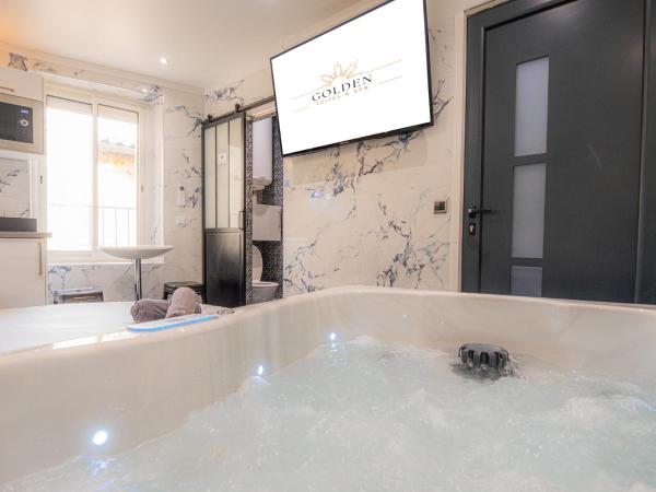 A la foto es mostra l'objecte Le Saphir Spa & Jacuzzi situat a la ciutat de Manosque.