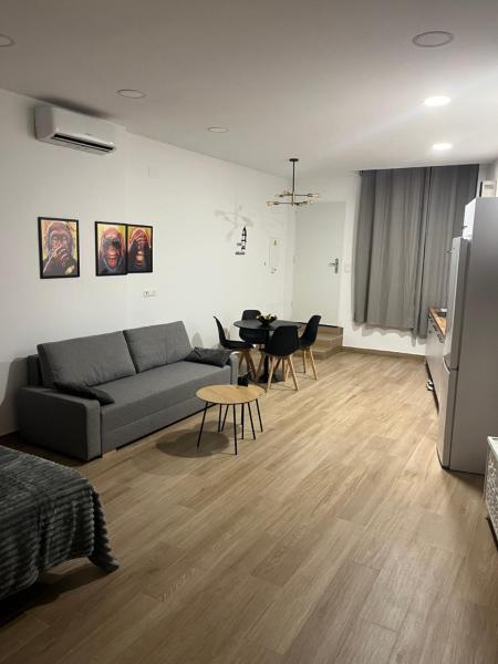 Living station 7, Малага