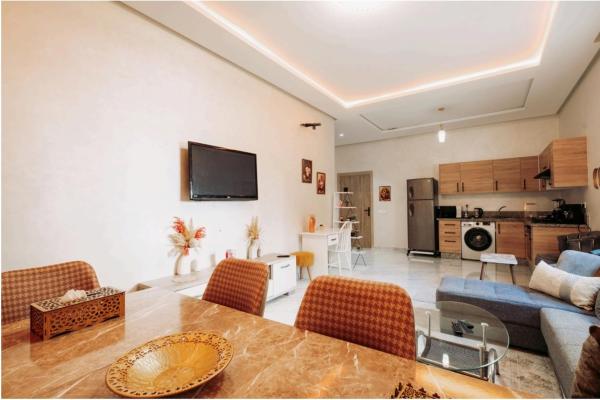 Premium Romantic 1 Bedroom & Living Room with Swimming pool & Garden view, Casablanca
