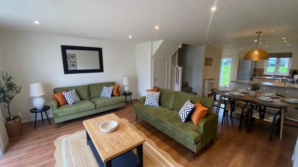 A la foto es mostra l'objecte Pegasus Lodge in the Cotswolds situat a la ciutat de South Cerney.