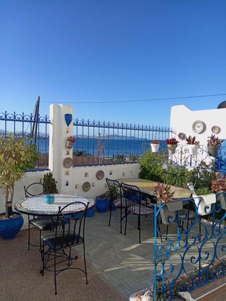 A la foto es mostra l'objecte Maison d'Hôtes Casa Azla situat a la ciutat de Azla.